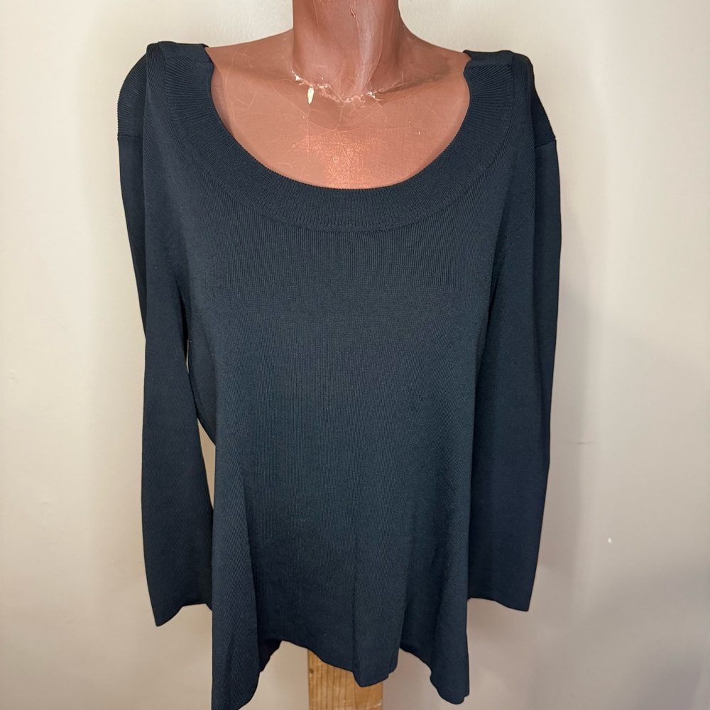 Cable & Gauge Classic Black Sweater (M)
